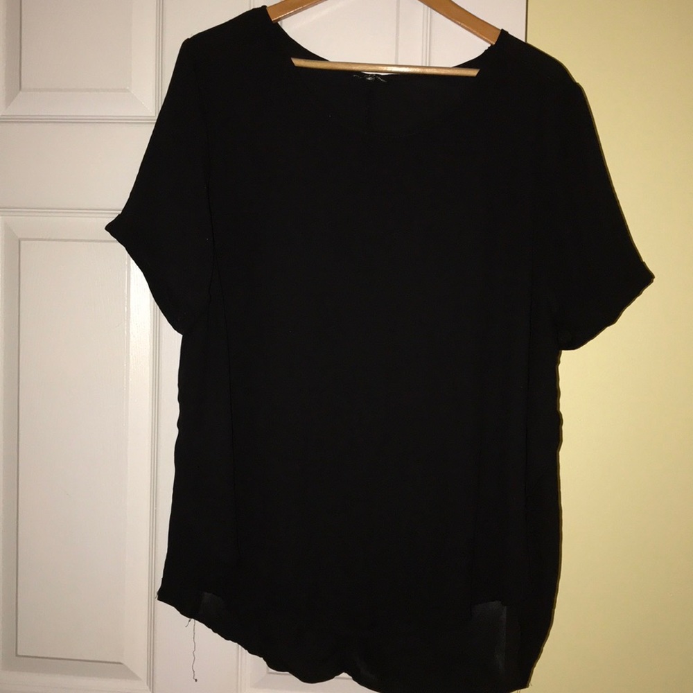 Black split side top